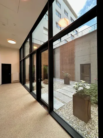 Pronájem garážového stání, Brno, Opuštěná, 13 m2