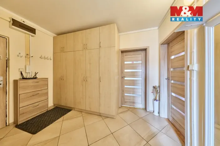 Prodej bytu 3+1, Trutnov - Horní Staré Město, Za Komínem, 71 m2