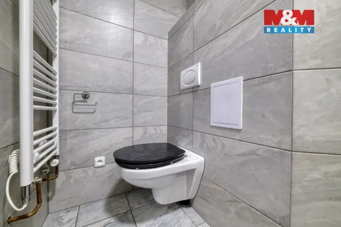 Pronájem bytu 3+1, Cheb, Valdštejnova, 86 m2