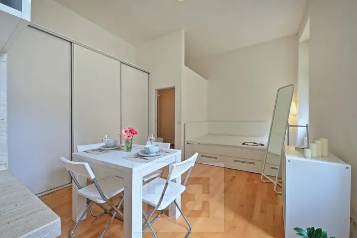 Pronájem bytu 1+kk, Praha - Nové Město, Řeznická, 31 m2