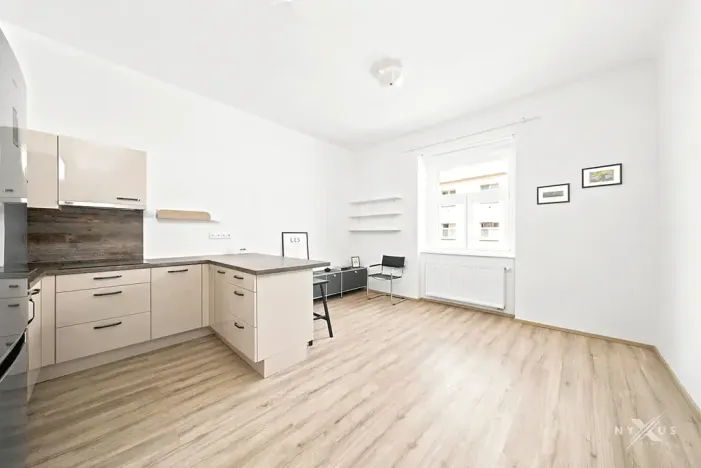 Pronájem bytu 2+kk, Praha - Košíře, Pod Kavalírkou, 44 m2