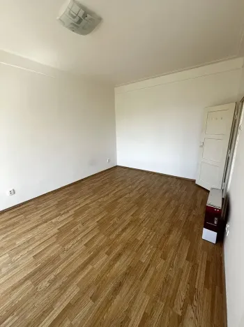 Pronájem bytu 2+kk, Praha - Žižkov, Ambrožova, 46 m2