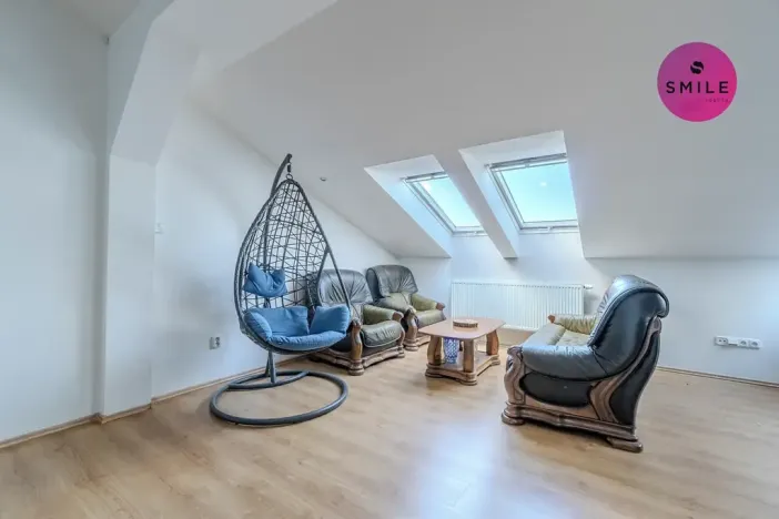 Prodej atypického bytu, Klimkovice, Náměstí, 135 m2