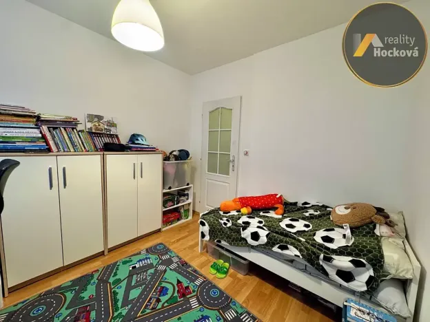Prodej bytu 3+1, Praha - Prosek, Pískovcová, 67 m2