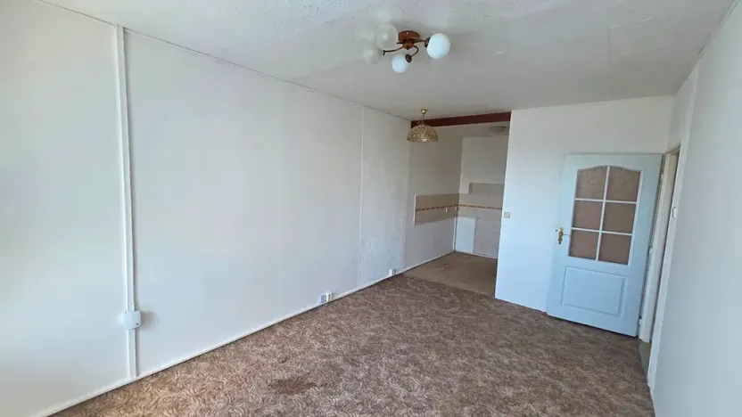Prodej bytu 2+kk, Praha - Kobylisy, Třebenická, 39 m2