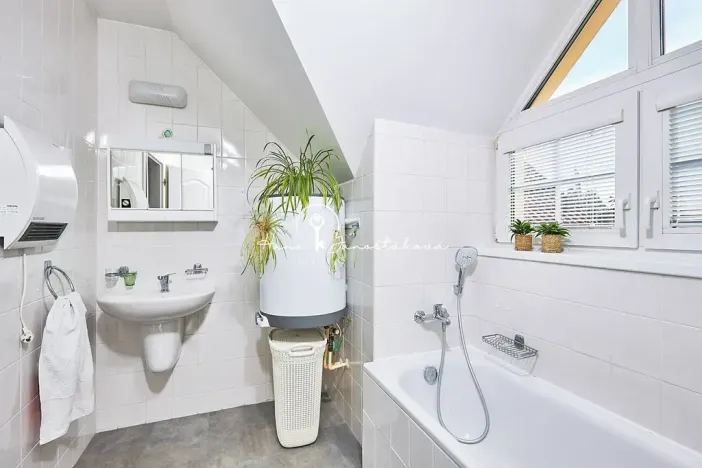 Prodej rodinného domu, Hluboká nad Vltavou, Janáčkova, 205 m2