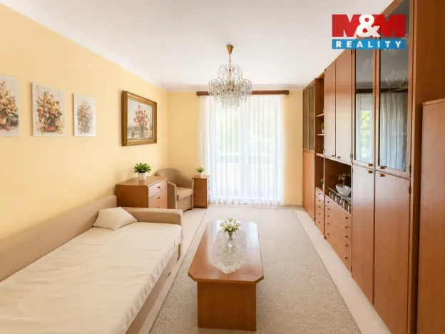Pronájem bytu 2+1, Kladno, Petrohradská, 53 m2
