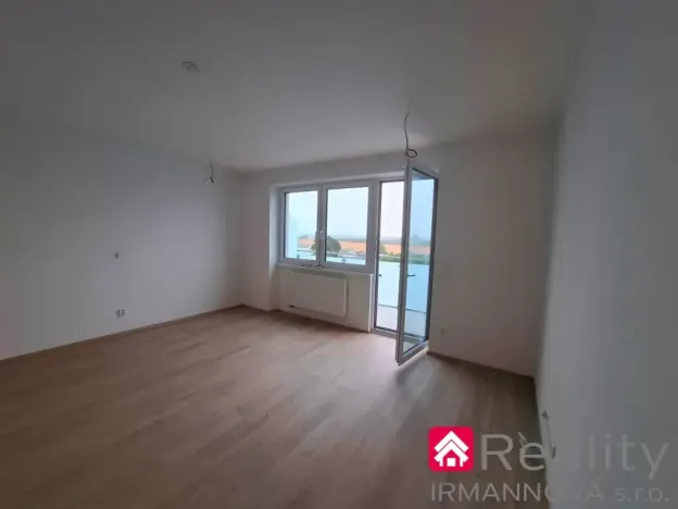 Prodej bytu 2+kk, Pohořelice, Znojemská, 61 m2