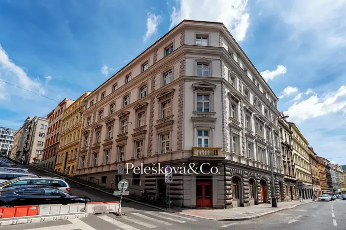 Pronájem bytu 2+kk, Praha - Smíchov, Plzeňská, 51 m2
