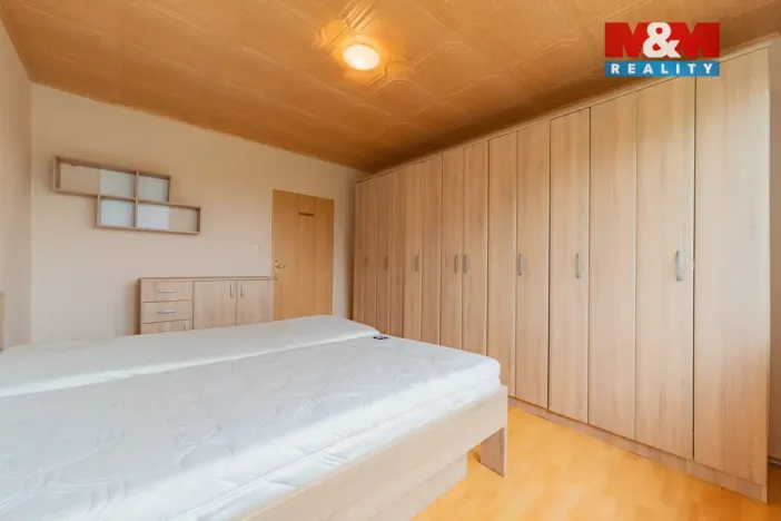 Pronájem bytu 3+1, Františkovy Lázně, Otakara Březiny, 67 m2
