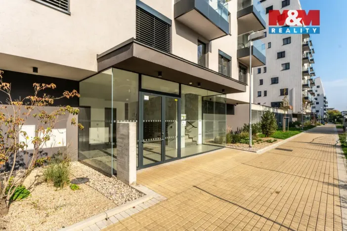 Pronájem bytu 3+kk, Praha - Vysočany, Pod Harfou, 127 m2