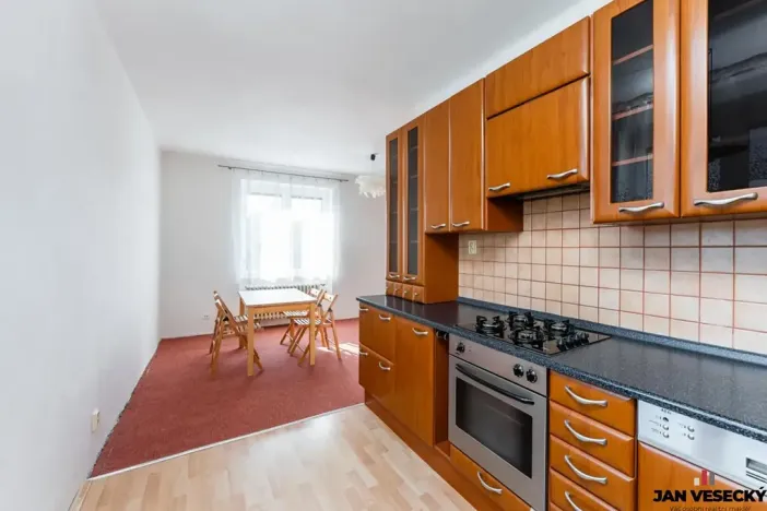 Pronájem bytu 2+kk, Praha - Kbely, Luštěnická, 49 m2