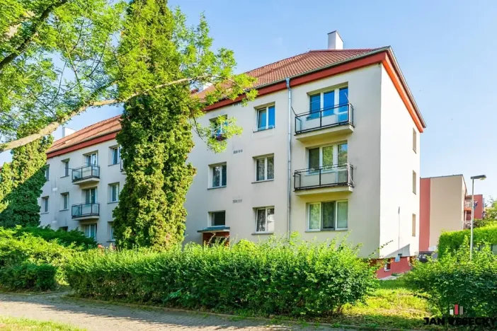 Pronájem bytu 2+kk, Praha - Kbely, Luštěnická, 49 m2