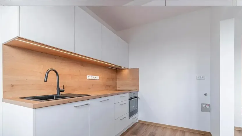 Pronájem bytu 2+1, Olomouc, tř. Svornosti, 44 m2