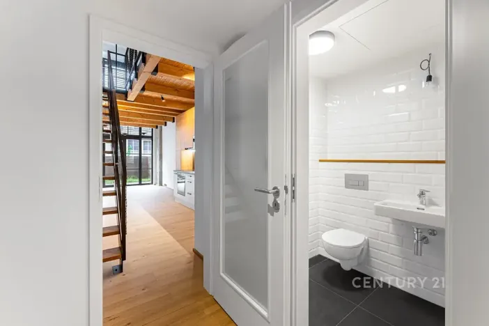 Pronájem bytu 3+kk, Praha - Vysočany, Kolbenova, 65 m2