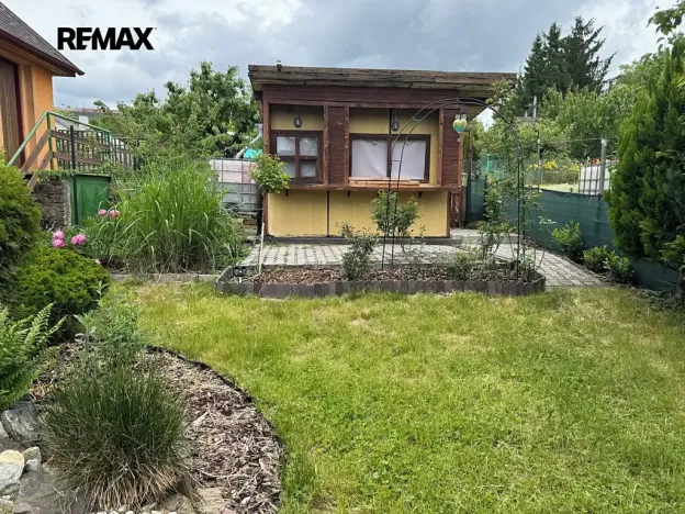 Prodej zahrady, Kladno, 374 m2