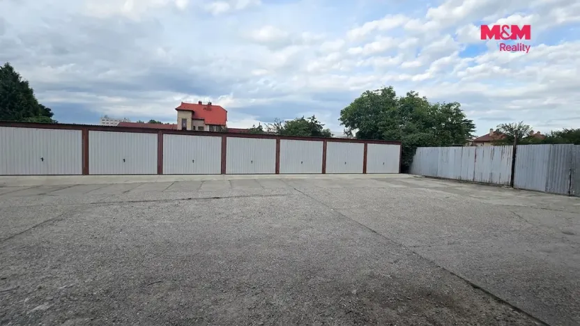 Prodej garáže, Chropyně, 21 m2
