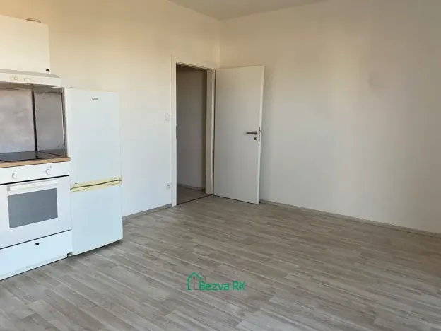 Pronájem bytu 1+kk, Hýskov, Kladenská, 28 m2