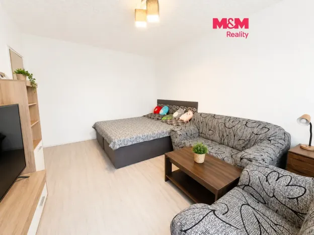 Prodej bytu 2+1, Karlovy Vary - Doubí, Jahodová, 65 m2