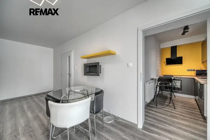 Pronájem bytu 2+kk, Český Brod, Palackého, 49 m2