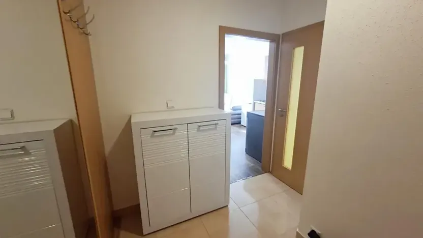 Pronájem bytu 2+kk, Praha - Černý Most, Bryksova, 39 m2