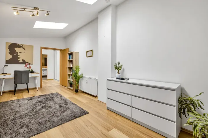 Prodej bytu 3+kk, Šestajovice, Komenského, 116 m2