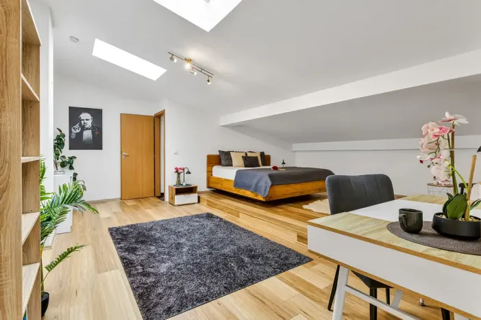 Prodej bytu 3+kk, Šestajovice, Komenského, 116 m2
