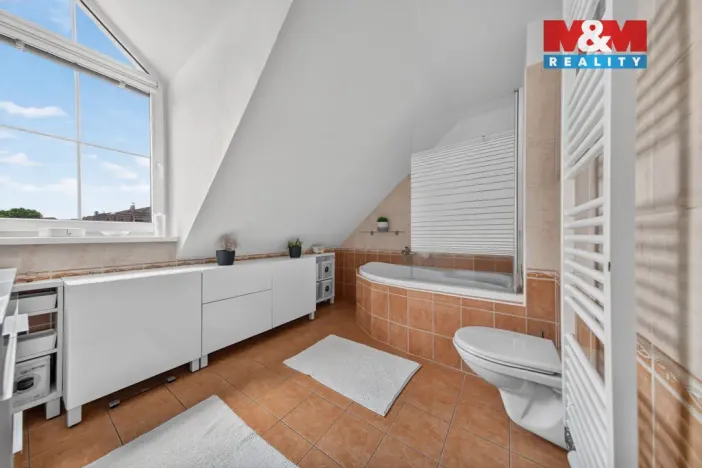Prodej rodinného domu, Líbeznice, Ve Dvoře, 104 m2