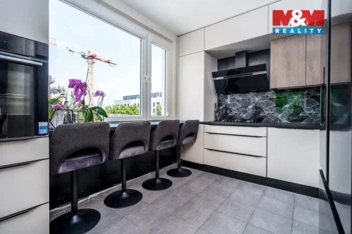 Prodej bytu 4+1, Hradec Králové - Nový Hradec Králové, Mandysova, 71 m2