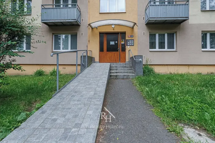Prodej bytu 1+1, Kladno, Finská, 35 m2