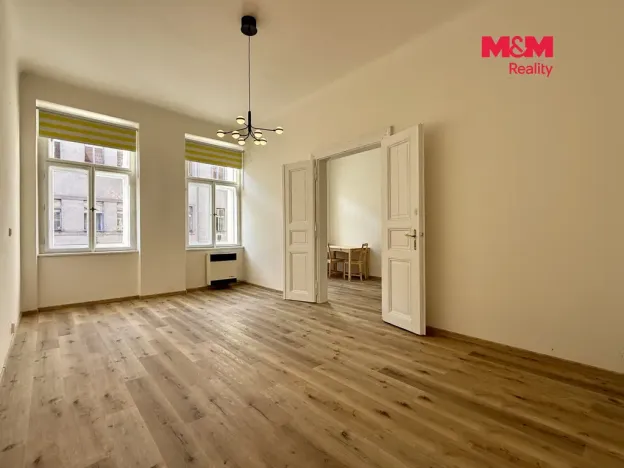 Pronájem bytu 1+1, Praha - Smíchov, Vltavská, 40 m2