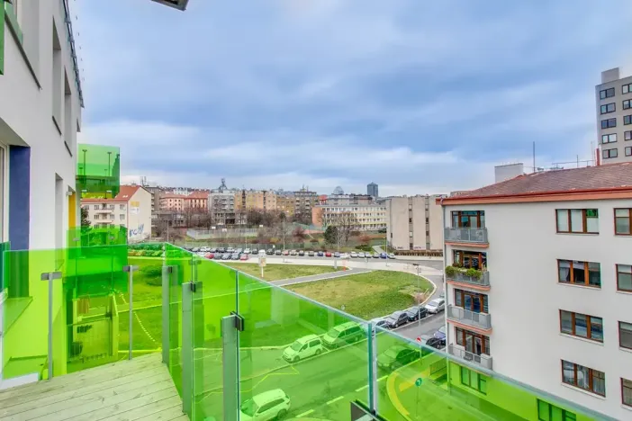 Pronájem bytu 1+kk, Praha - Vršovice, Archangelská, 34 m2