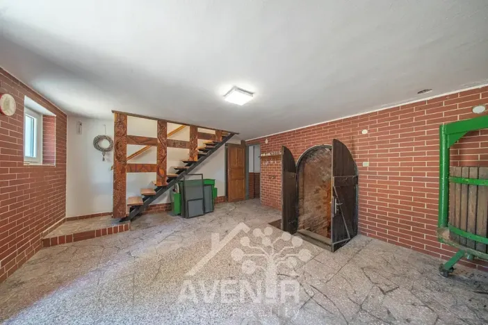Prodej vinného sklepa, Čejkovice, 84 m2