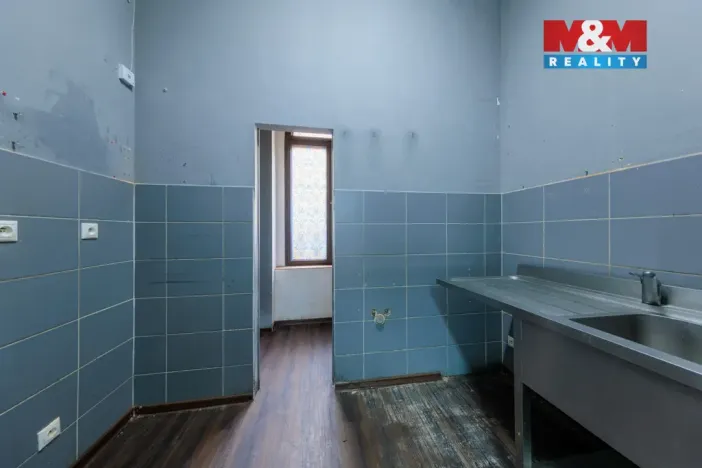 Pronájem obchodního prostoru, Karlovy Vary, Jaltská, 50 m2