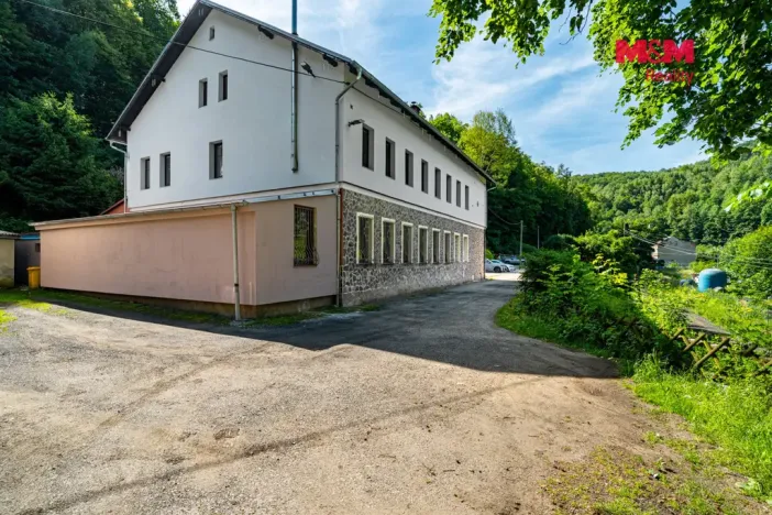 Prodej činžovního domu, Loket, Revoluční, 746 m2