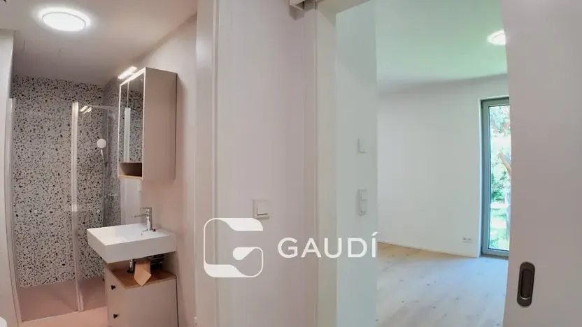 Pronájem bytu 1+kk, Praha - Hrdlořezy, Mezitraťová, 37 m2