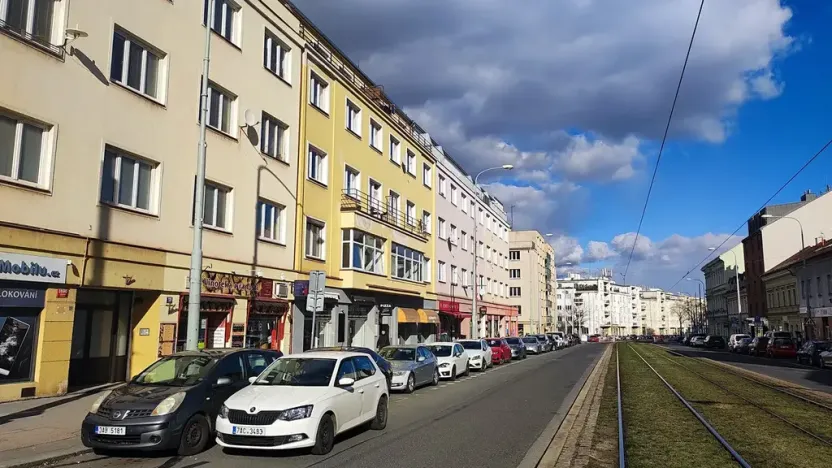 Prodej obchodního prostoru, Praha, Bělohorská, 86 m2