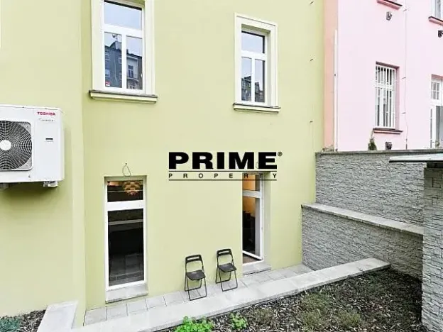 Pronájem bytu 2+kk, Praha - Vinohrady, Laubova, 50 m2