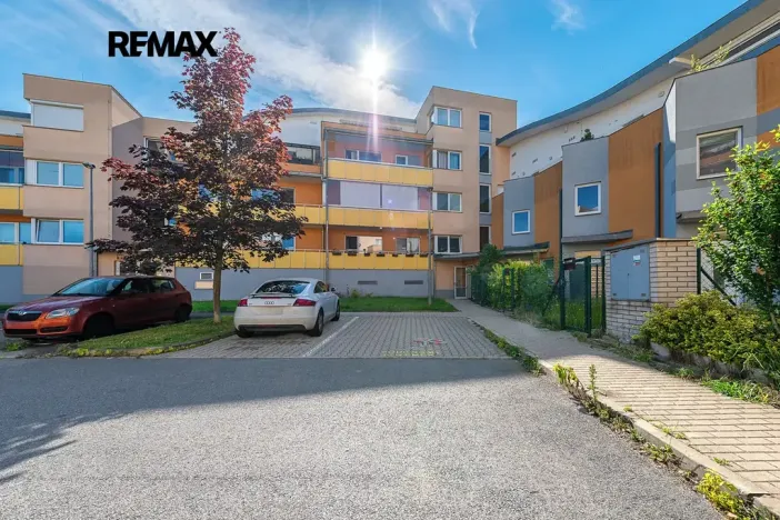 Prodej bytu 3+kk, Praha - Kyje, Sicherova, 79 m2