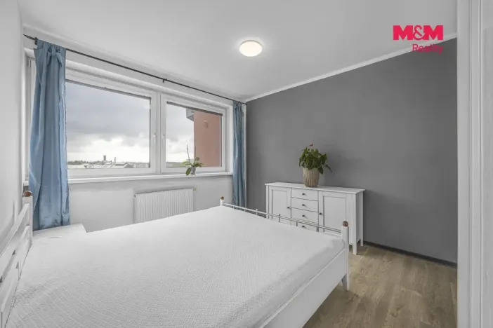 Pronájem bytu 2+kk, Pardubice - Zelené Předměstí, nábřeží Závodu míru, 58 m2