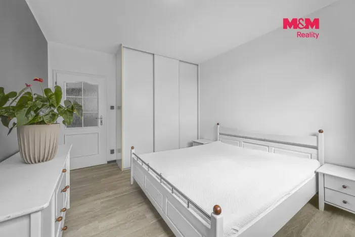 Pronájem bytu 2+kk, Pardubice - Zelené Předměstí, nábřeží Závodu míru, 58 m2