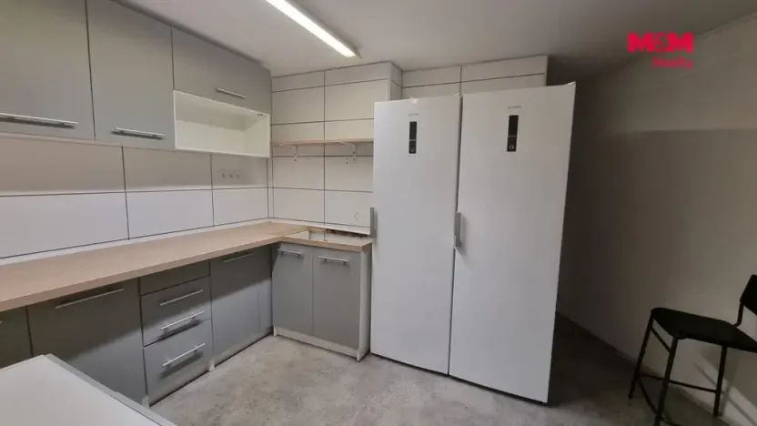 Pronájem obchodního prostoru, Český Těšín, Nádražní, 18 m2