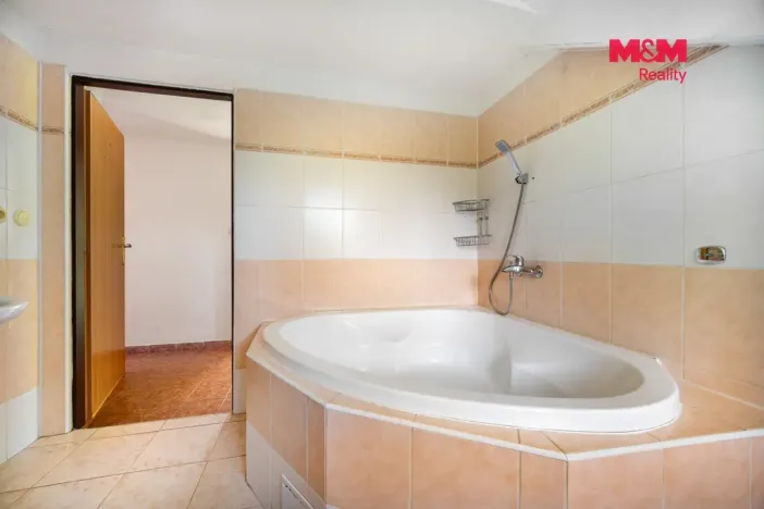 Prodej rodinného domu, Lichkov, 300 m2