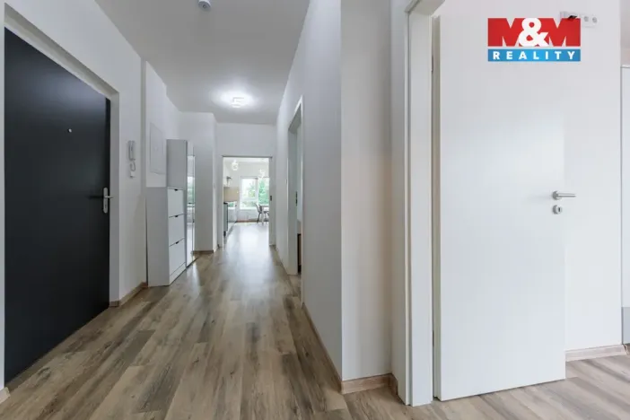 Pronájem bytu 3+kk, Karlovy Vary - Bohatice, Dubová, 67 m2