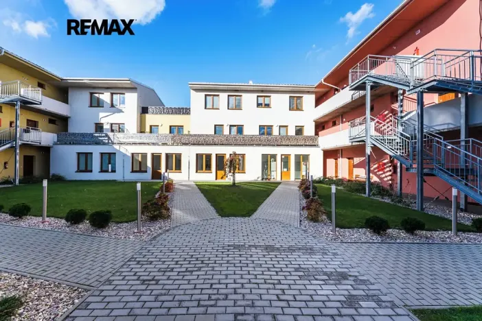 Prodej bytu 1+kk, Lavičky, 53 m2