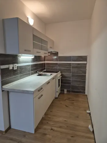 Prodej bytu 1+kk, Teplice, Maršovská, 32 m2