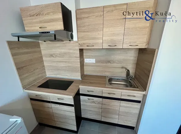 Pronájem bytu 1+kk, Přerov, Trávník, 23 m2