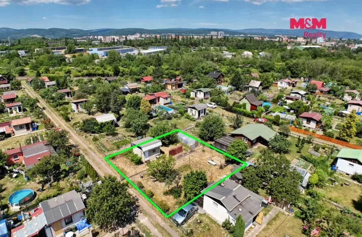 Prodej zahrady, Chomutov, 385 m2