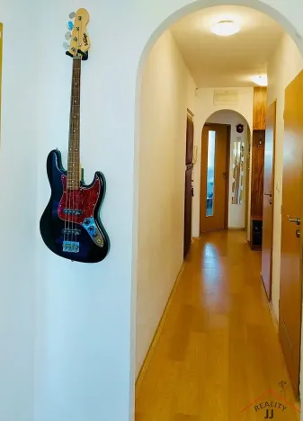 Prodej bytu 3+1, Praha - Řepy, Nevanova, 70 m2