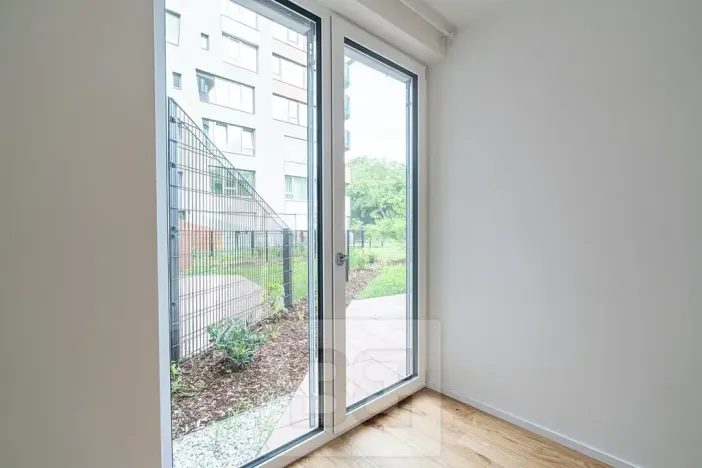 Pronájem bytu 2+kk, Praha - Radlice, U Komína, 55 m2